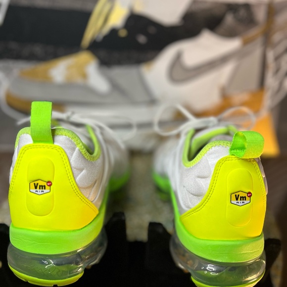 🌸SOLD🌸 Nike Air VaporMax Plus (Men’s) - Picture 7 of 10